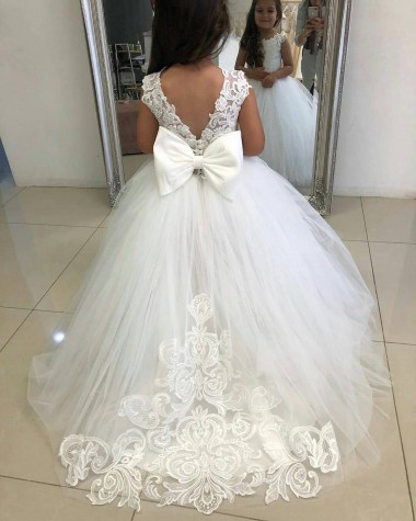Sleeveless Bateau Neck Tulle & Lace Ivory Ball Gown Chapel Train Flower Girl Dress Leicester